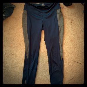 navy blue Avia leggings